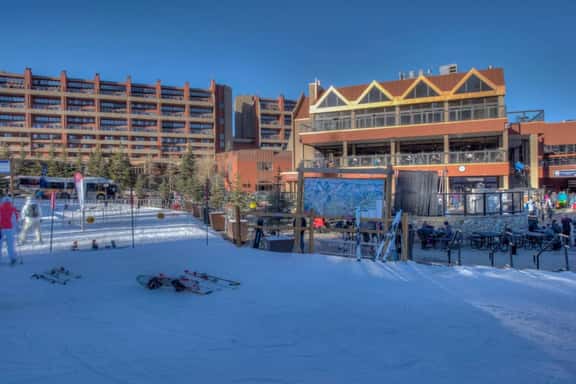 Ski in Ski out Retreat - Image 1