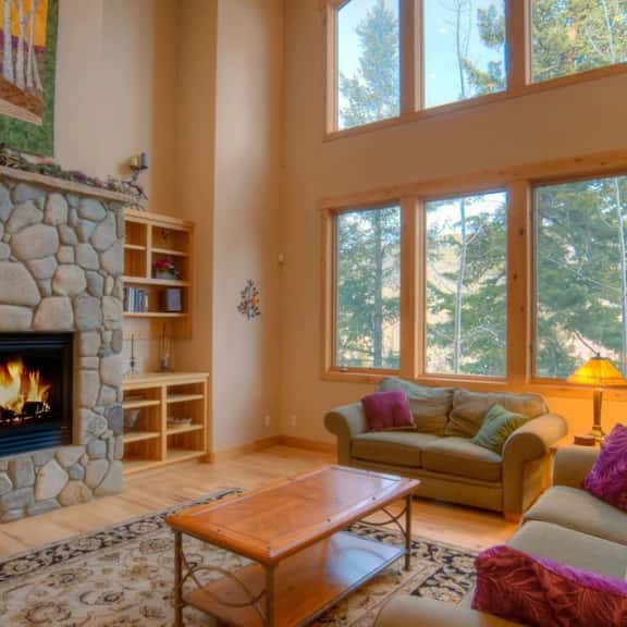Red Mountain Retreat - Image 1