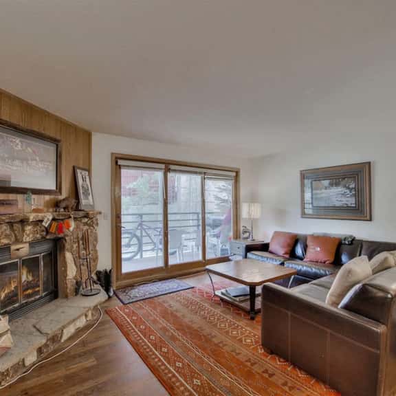 Snowdance Manor - Image 1