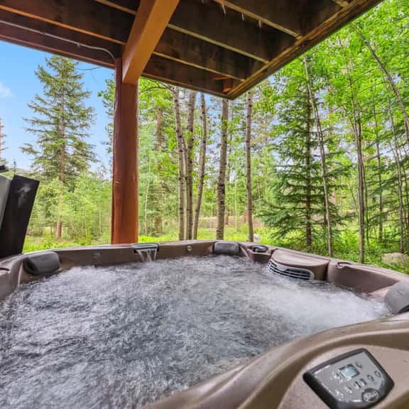 The Woods Lodge - Image 1