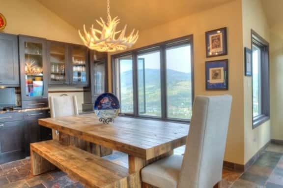 Lake View Lodge