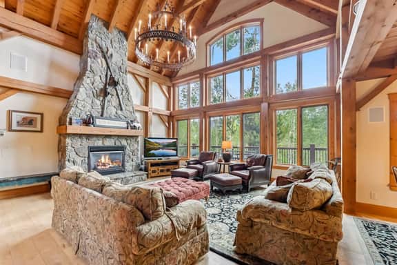 Moose Mountain Lodge