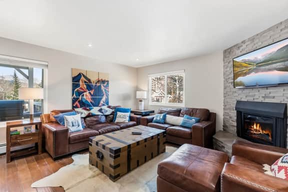 Five Peaks Retreat - Image 5